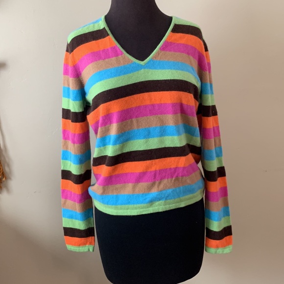 Mainbocher pure cashmere sweater and scarf set. Amazing condition! - Picture 7 of 10